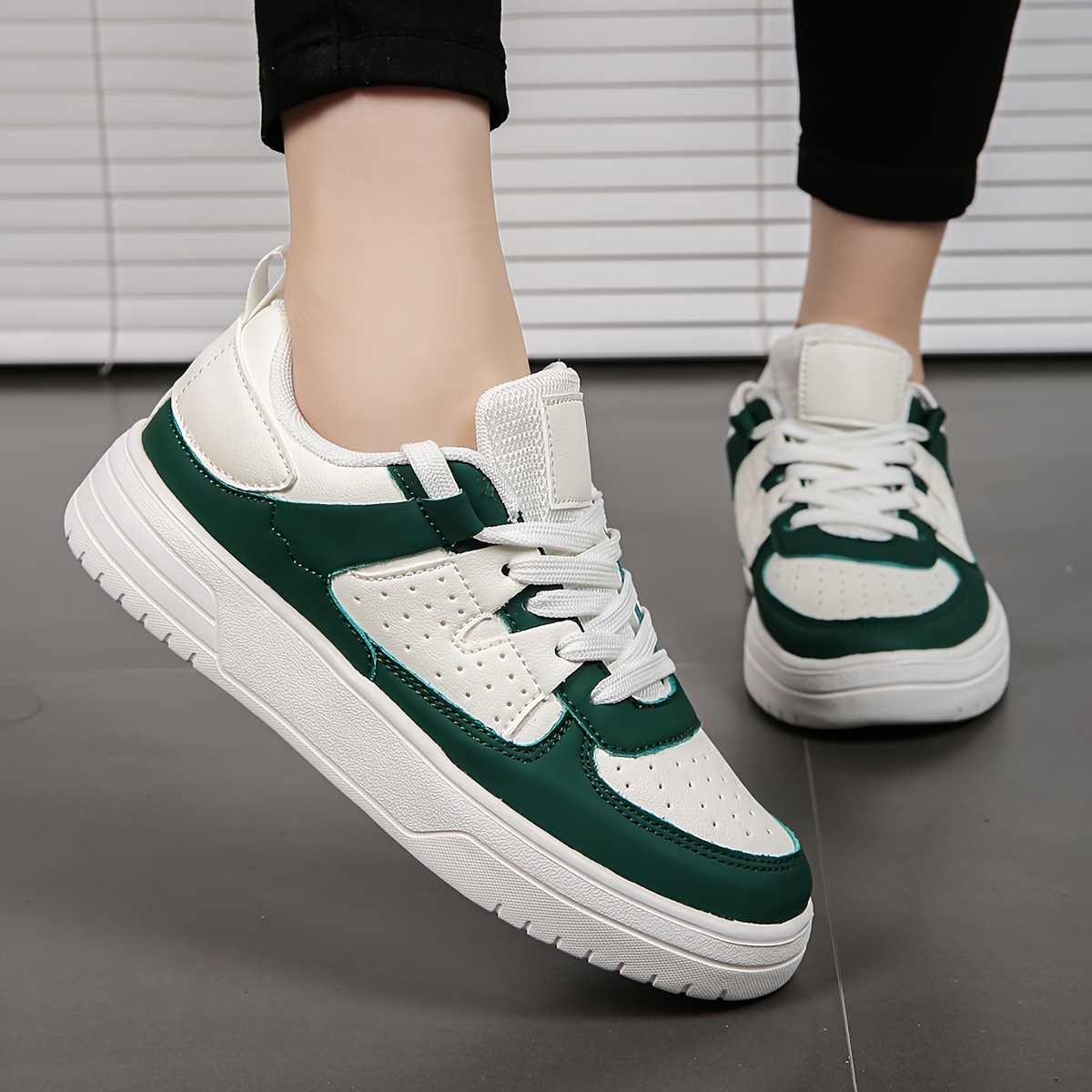 womens stylish flat sneakers casual alce up outdoor shoes womens comfortable low top shoes details 3