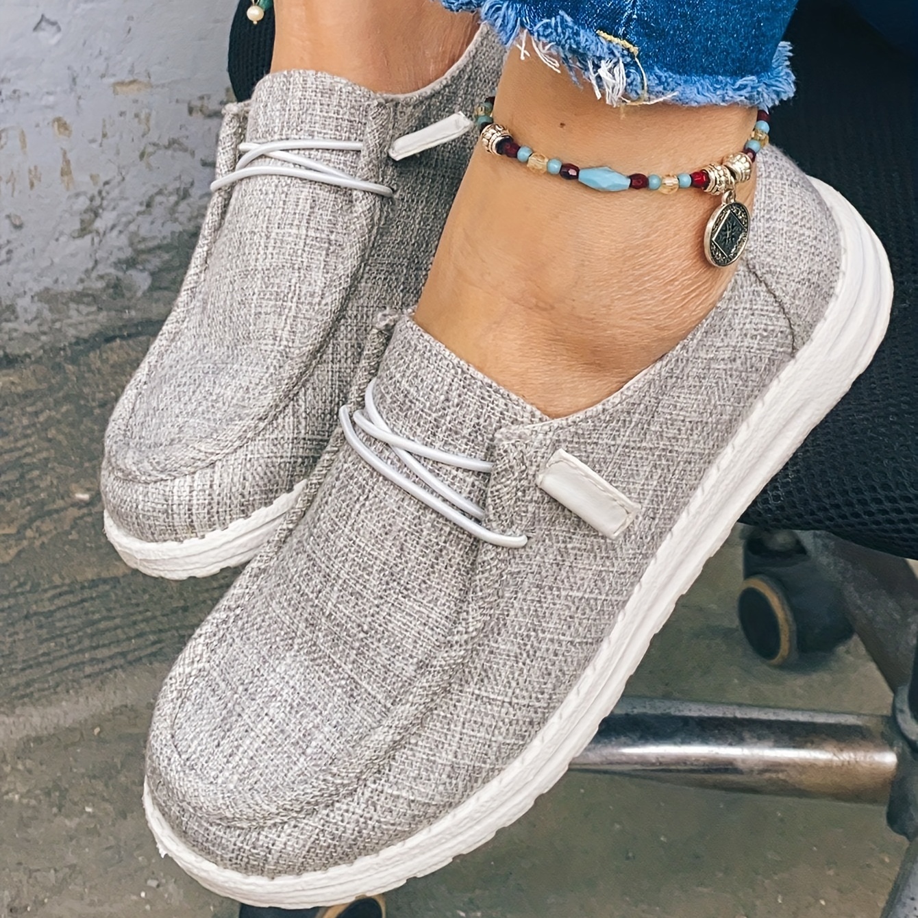 womens casual canvas shoes lightweight lace up outdoor shoes womens comfortable low top shoes details 2