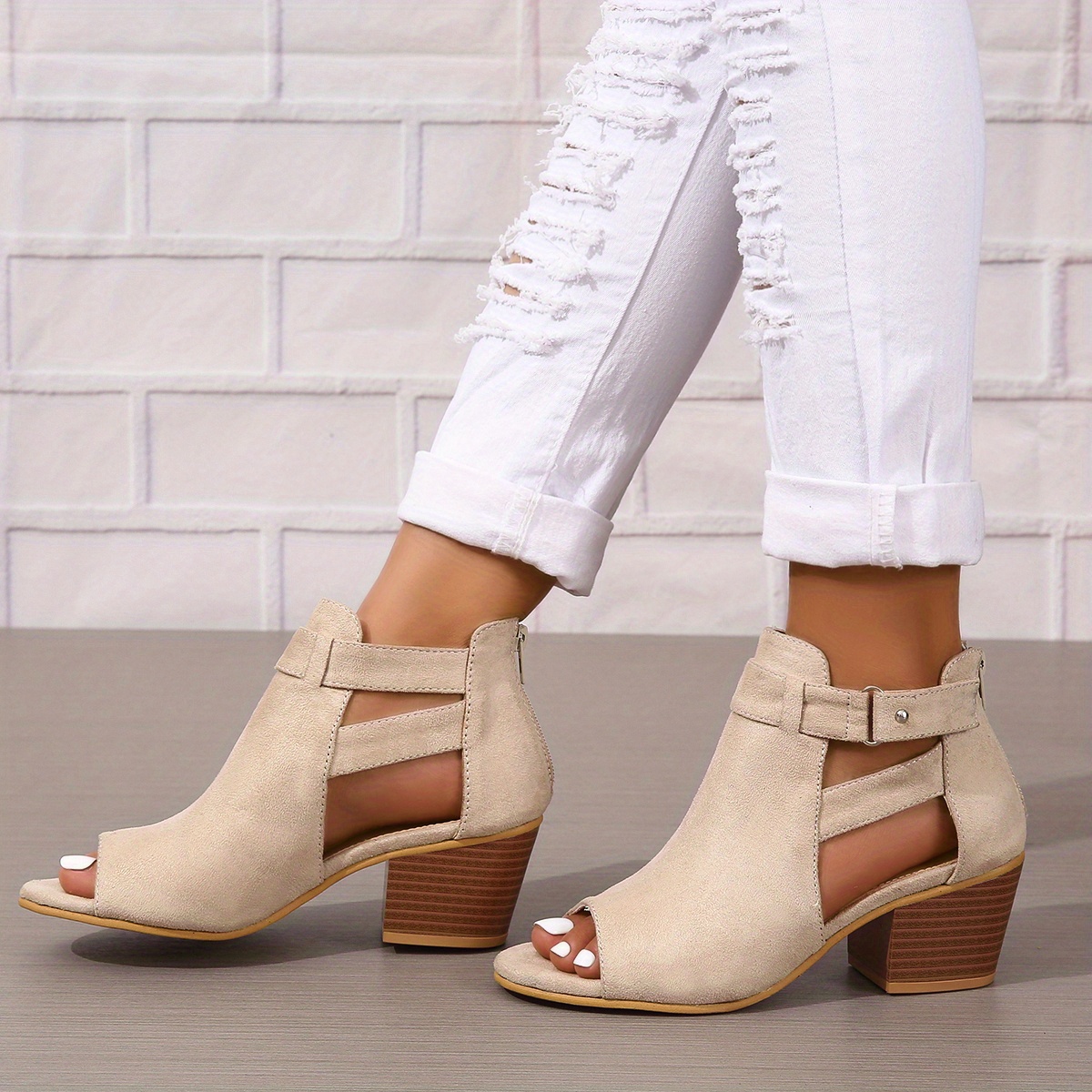 womens chunky heeled sandals peep toe solid color cut out back zipper low heels retro stacked heeled sandals details 5