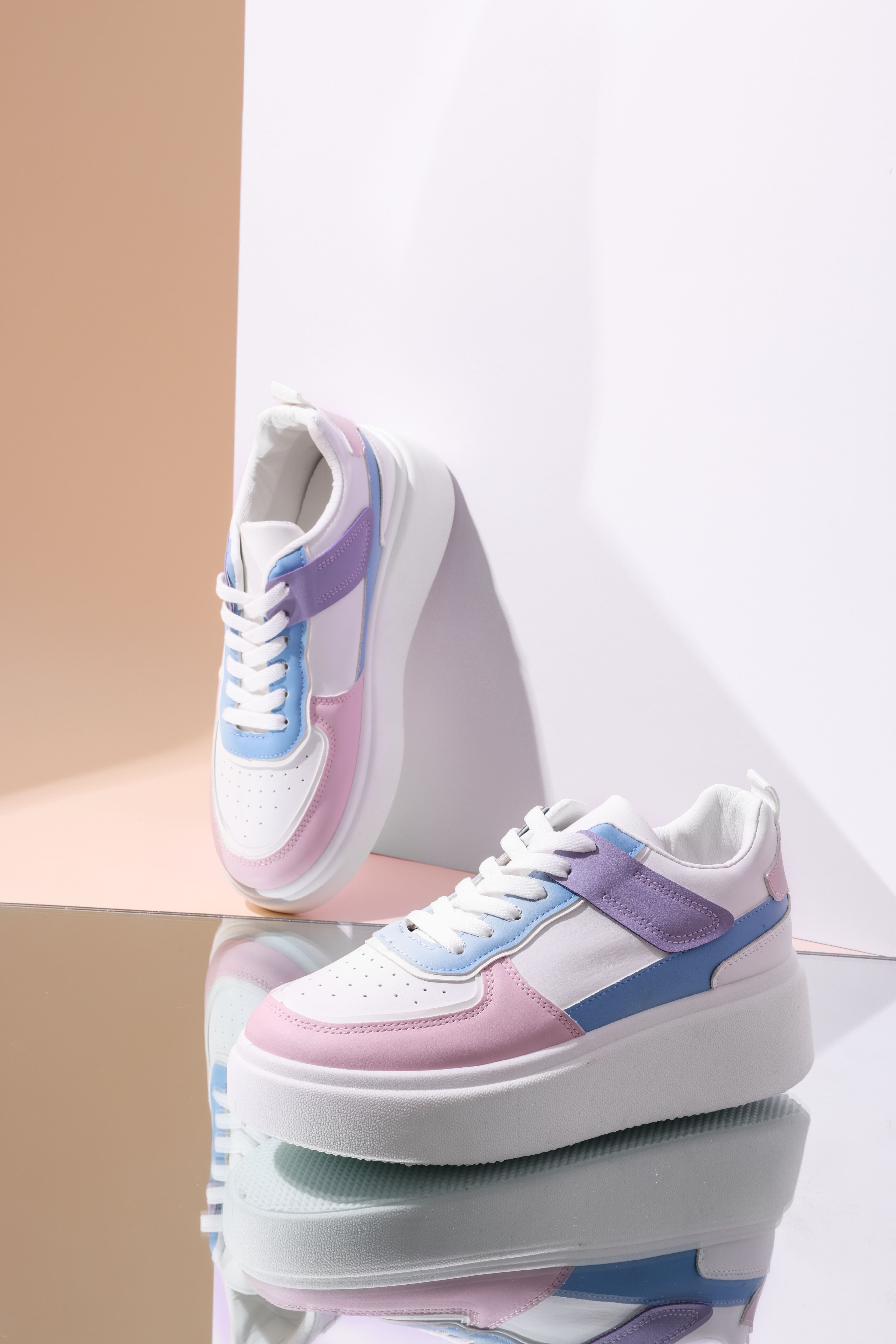 color block lace up front flatform skate shoes details 1